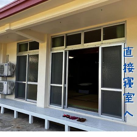 民泊まったりん人 Apartment Kumejima Bagian luar foto