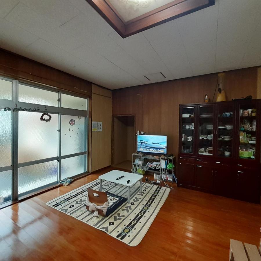 民泊まったりん人 Apartment Kumejima Bagian luar foto